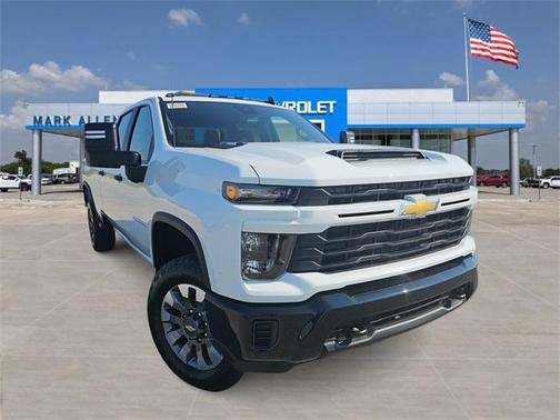 2026 Chevrolet Silverado 2500 Custom