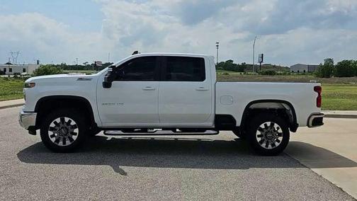 Summit White 2026 Chevrolet Silverado 2500 LT