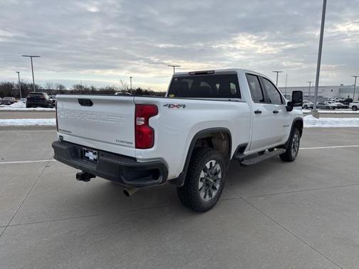 2022 Chevrolet Silverado 2500 Custom