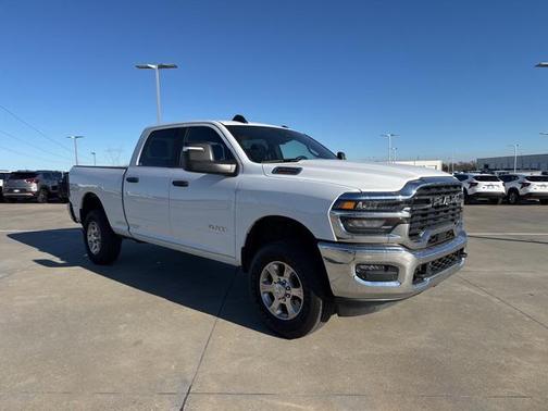 2025 RAM 2500 Big Horn Crew Cab 4x4 6'4' Box