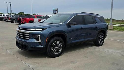 Lakeshore Blue Metallic 2026 Chevrolet Traverse LT