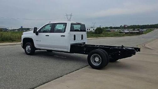2025 Chevrolet Silverado 3500 WT