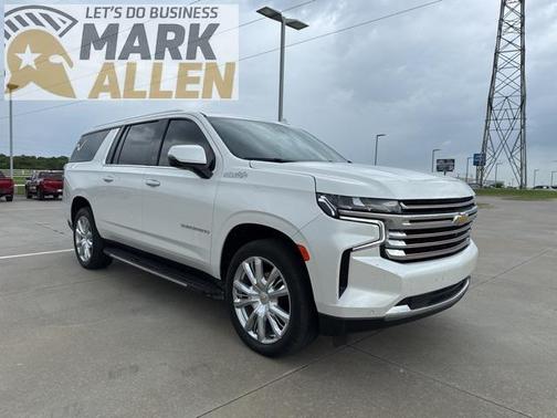 2022 Chevrolet Suburban 4WD High Country