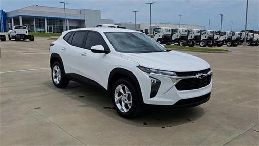 2025 Chevrolet Trax LS