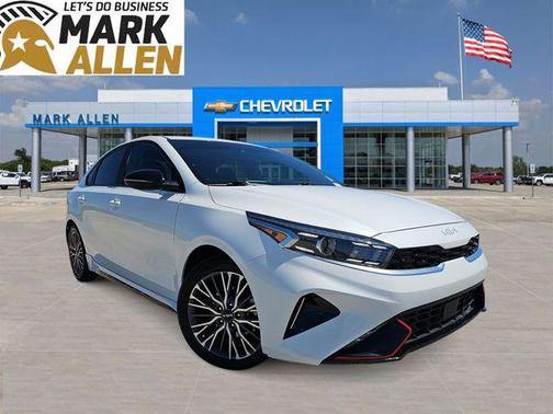 Snow White Pearl 2023 Kia Forte GT-Line