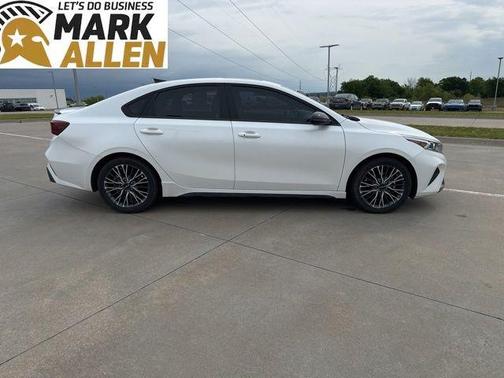 Snow White Pearl 2023 Kia Forte GT-Line