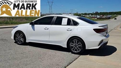 Snow White Pearl 2023 Kia Forte GT-Line