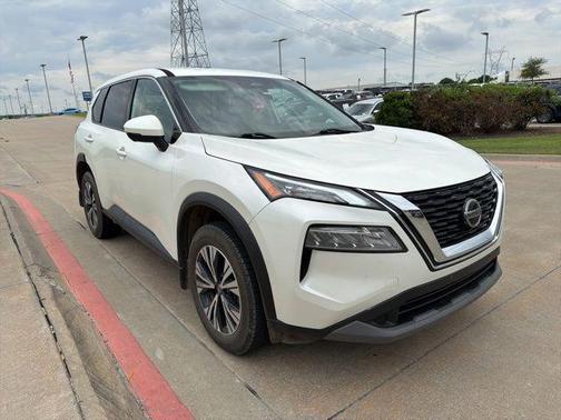 Pearl White Tricoat 2021 Nissan Rogue SV