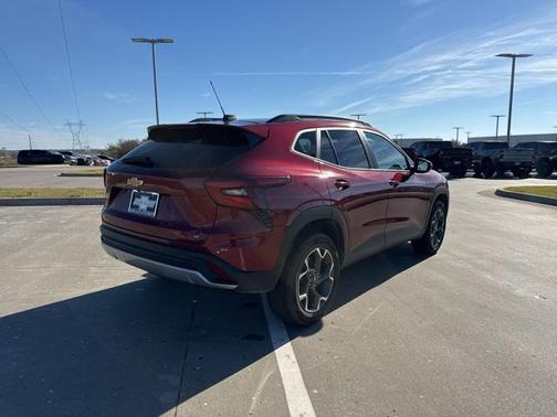 2024 Chevrolet Trax LT