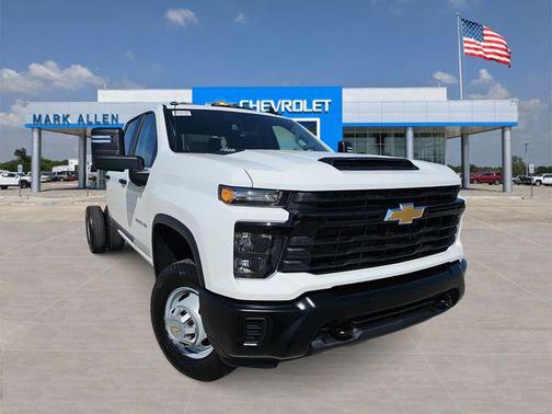 Summit White 2026 Chevrolet Silverado 3500 WT