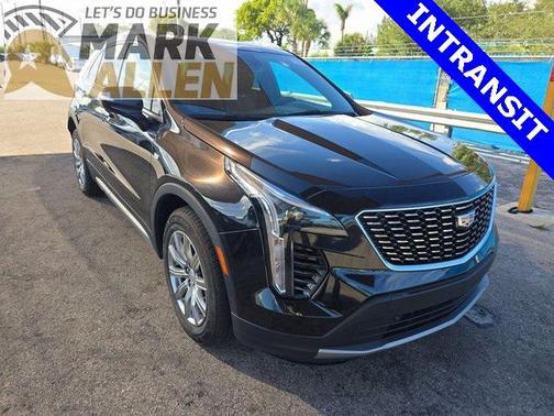 2023 Cadillac XT4 Premium Luxury