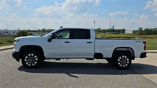 2026 Chevrolet Silverado 2500 Custom