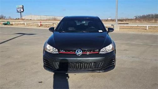 2015 Volkswagen Golf GTI 2.0T SE 4-Door