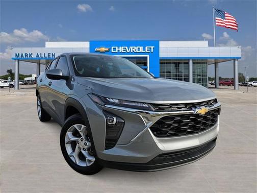 2025 Chevrolet Trax LS