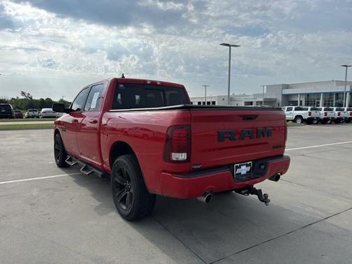2018 RAM 1500 Night Crew Cab 4x4 5'7' Box