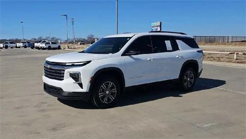 2025 Chevrolet Traverse LT