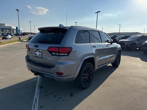 2021 Jeep Grand Cherokee Laredo