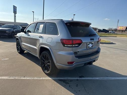 2021 Jeep Grand Cherokee Laredo