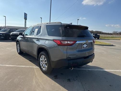 2021 Chevrolet Traverse LT Leather