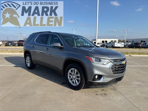 2021 Chevrolet Traverse LT Leather