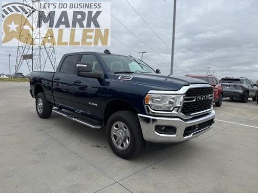 2024 RAM 2500 Big Horn Crew Cab 4x4 6'4' Box