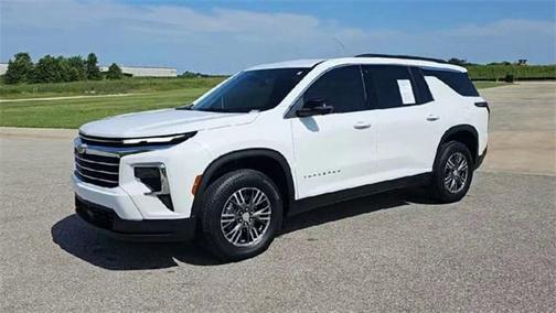 2024 Chevrolet Traverse LT