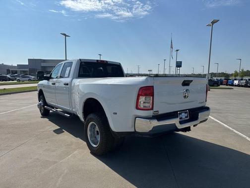 2024 RAM 3500 Tradesman Crew Cab 4x4 8' Box