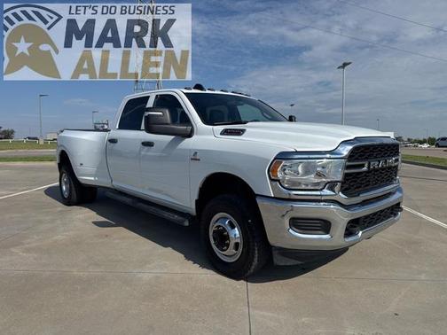 2024 RAM 3500 Tradesman Crew Cab 4x4 8' Box