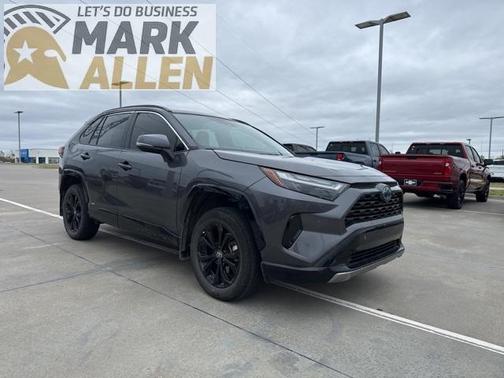 2023 Toyota RAV4 Hybrid SE