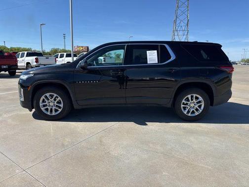 2022 Chevrolet Traverse LS