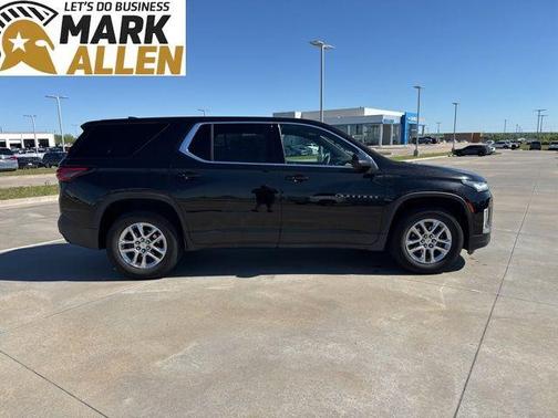 2022 Chevrolet Traverse LS