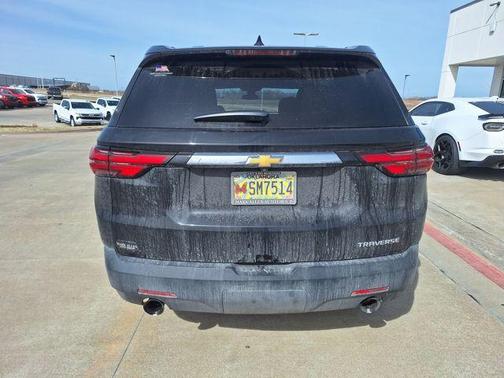 2022 Chevrolet Traverse LS