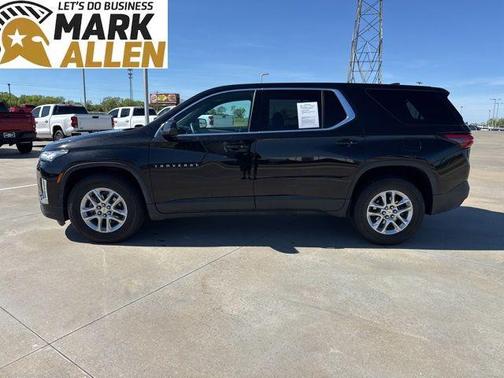 2022 Chevrolet Traverse LS