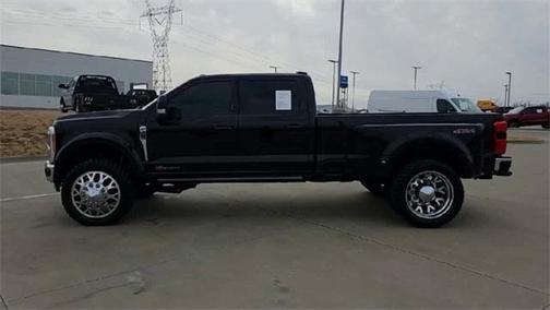 2023 Ford F-450 Lariat