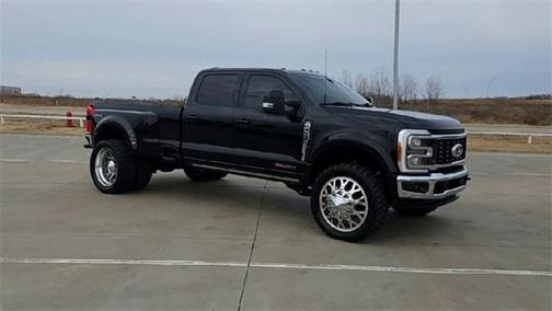 2023 Ford F-450 Lariat