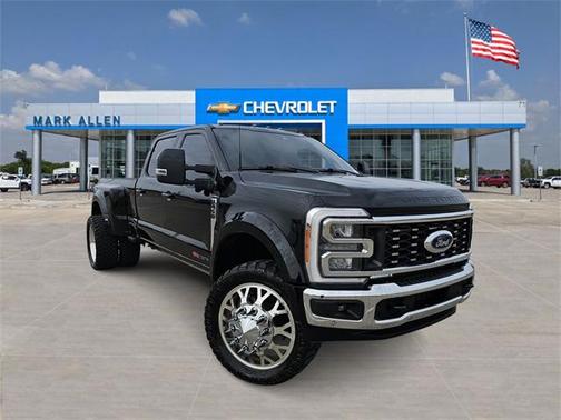 2023 Ford F-450 Lariat