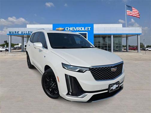 2022 Cadillac XT6 Luxury FWD