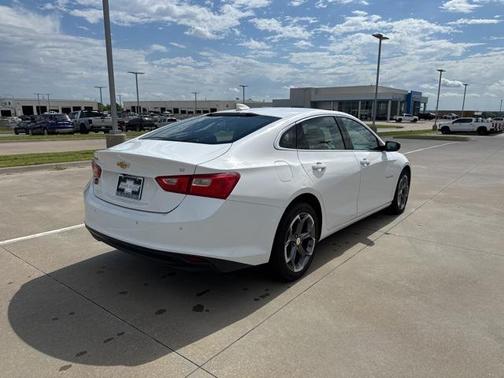 2024 Chevrolet Malibu FWD 1LT