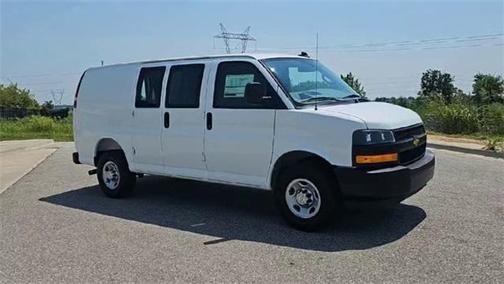 2025 Chevrolet Express 2500 RWD 2500 Regular Wheelbase WT