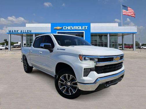 Summit White 2026 Chevrolet Silverado 1500 LT