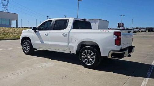 Summit White 2026 Chevrolet Silverado 1500 LT