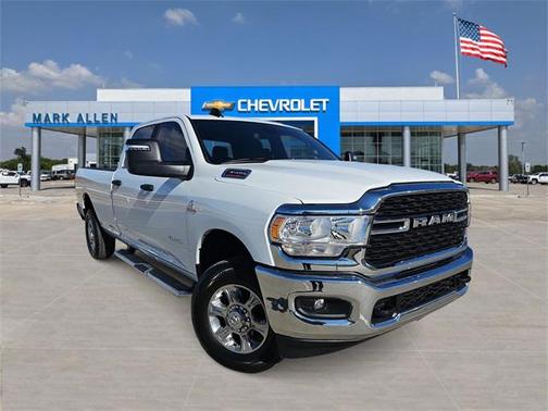 2024 RAM 3500 Big Horn Crew Cab 4x4 8' Box