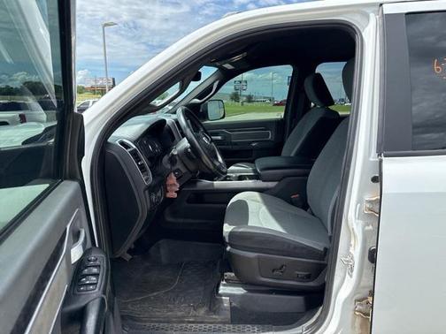 2021 RAM 2500 Big Horn Crew Cab 4x4 6'4' Box