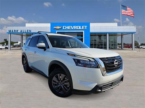 2023 Nissan Pathfinder SV FWD