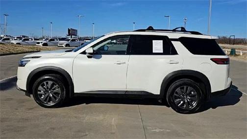2023 Nissan Pathfinder SV FWD