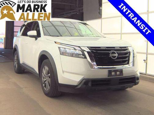 Everest White Pearl Tricoat 2025 Nissan Pathfinder SV FWD