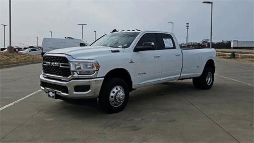 2022 RAM 3500 Big Horn Crew Cab 4x4 8' Box