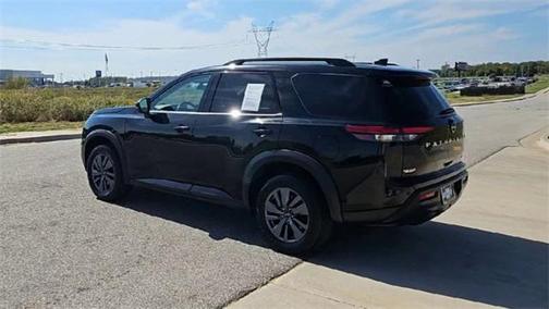 2024 Nissan Pathfinder SV FWD