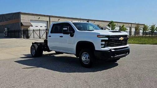 Summit White 2026 Chevrolet Silverado 3500 WT
