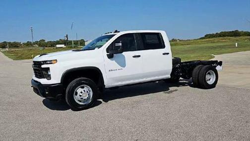 Summit White 2026 Chevrolet Silverado 3500 WT
